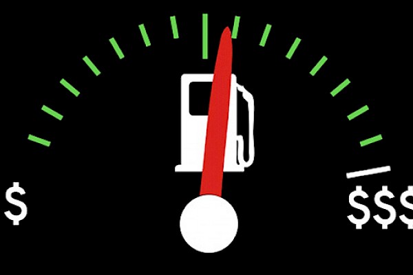 Precios del combustible registran una baja
