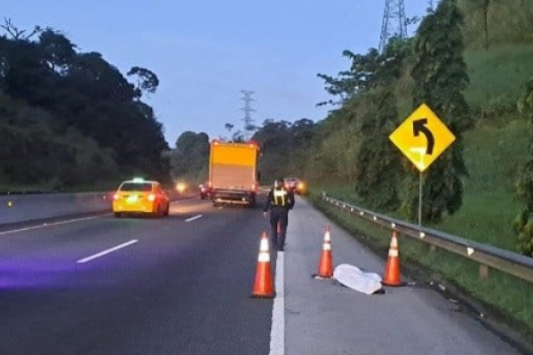 Una persona falleció por atropello en la autopista Panamá - Colón