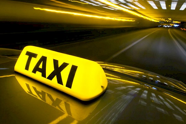 Taxis autorizados podrán recoger pasajeros en el aeropuerto de Tocumen