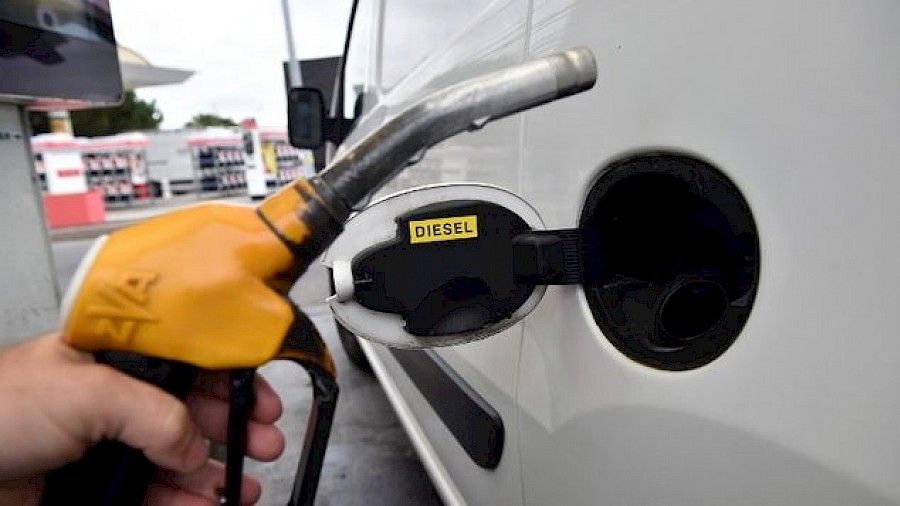 Combustibles bajarán 15 centésimos por galón