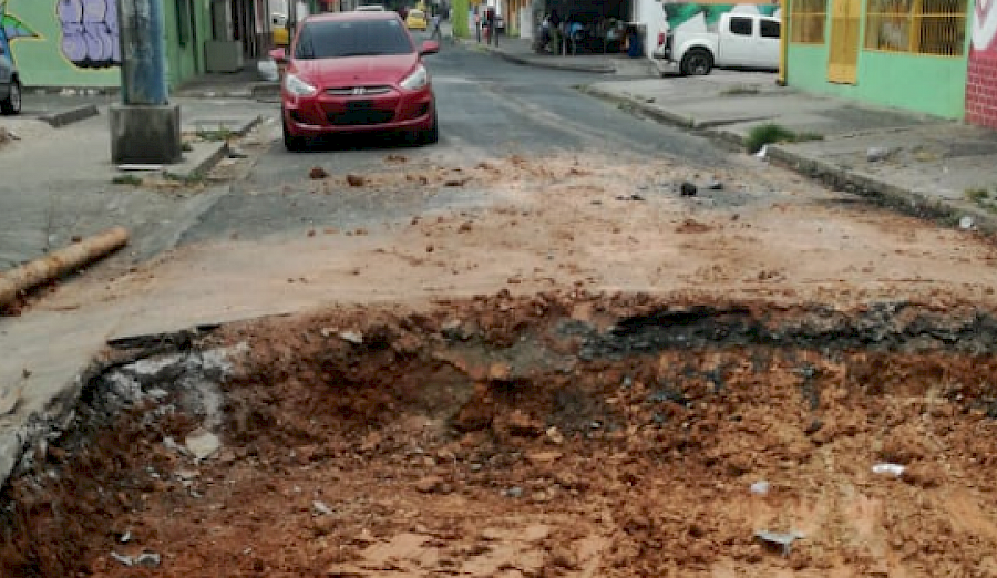 Realizan trabajos de mejoras en calle 18 Santa Ana