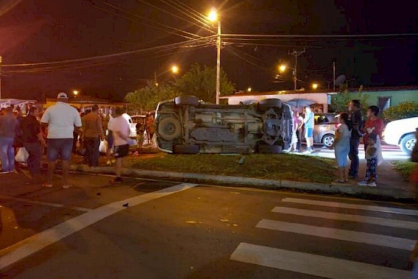 Una familia resultó herida en accidente de tránsito en Vacamonte