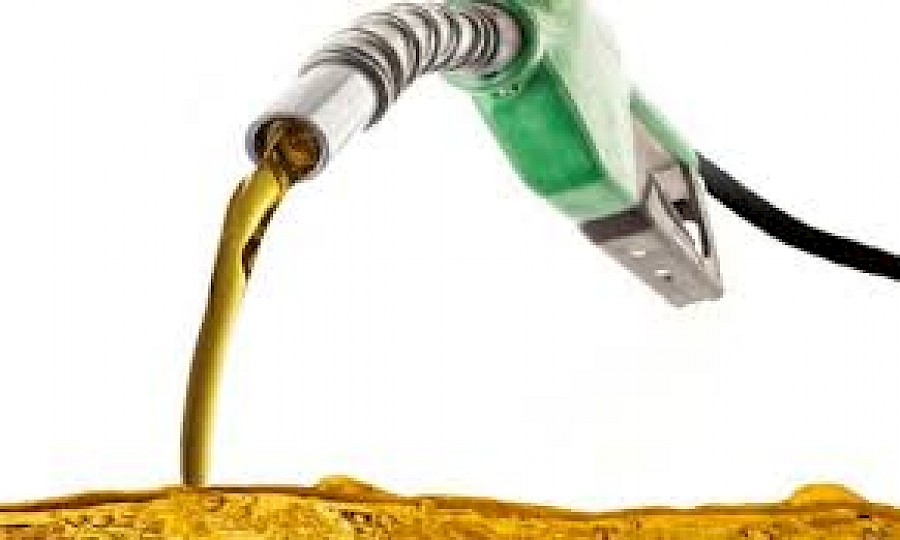 Otra baja en los precios del combustible