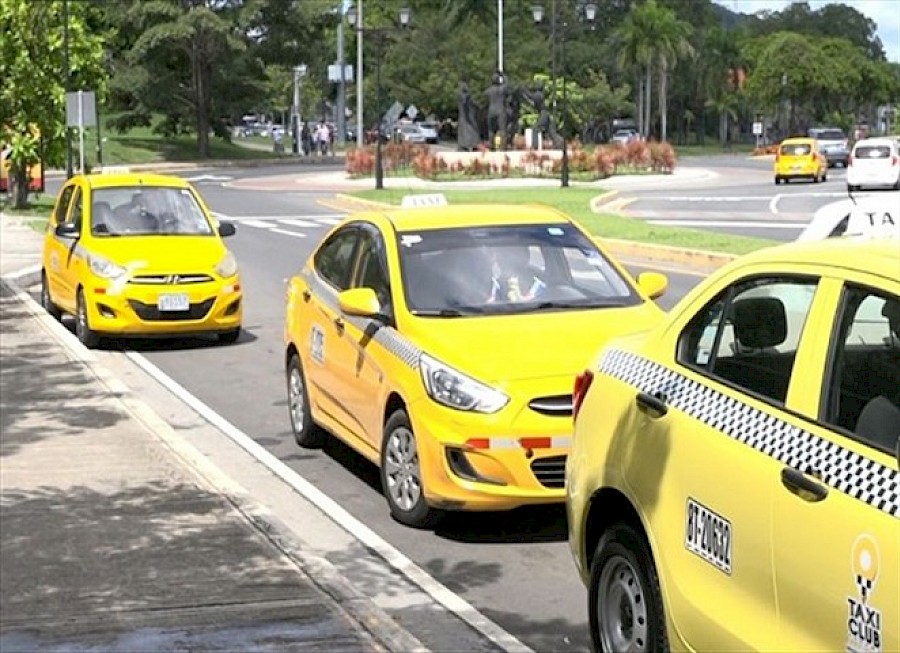 ATTT asegura que había brindado información al diputado Silva sobre cupos de taxis