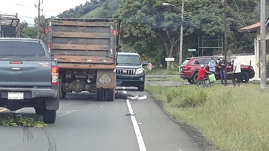 Hombre se lanza frente a un camión y pierde la vida en Chiriquí