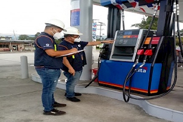 La Acodeco informa sobre cuáles con las gasolineras con los precios más bajos en el área Metropolitana