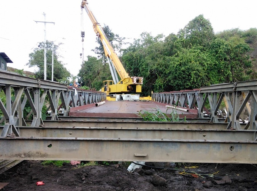Inician trabajos de reparación del puente sobre la quebrada Iglesia en Cerro Punta
