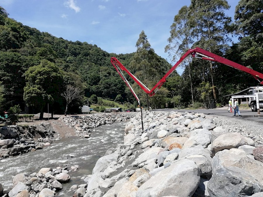 MOP avanza en rehabilitación de puntos críticos en Bambito, distrito de Tierras Altas