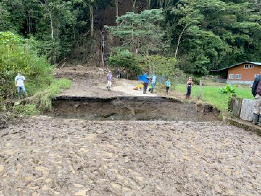 MOP anuncia cierre por trabajos de la carretera  Volcán – Río Sereno
