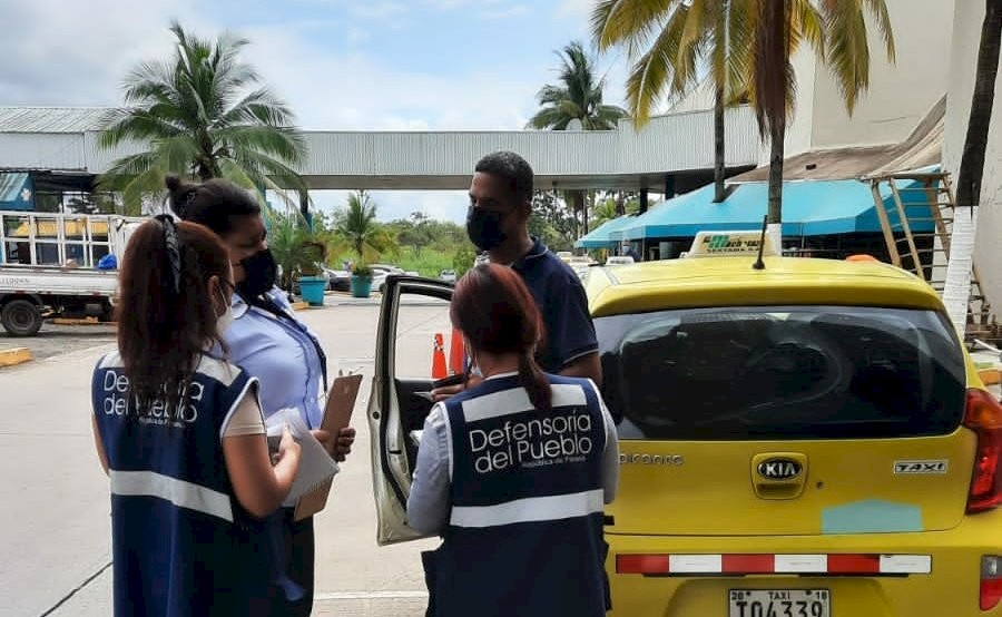 Inician inspecciones en paradas y piqueras del transporte selectivo