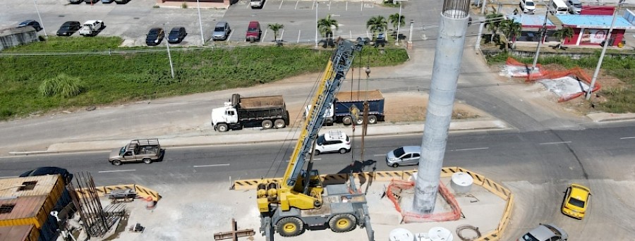 Inicia vaciado de concreto de Columnas de la Línea 3