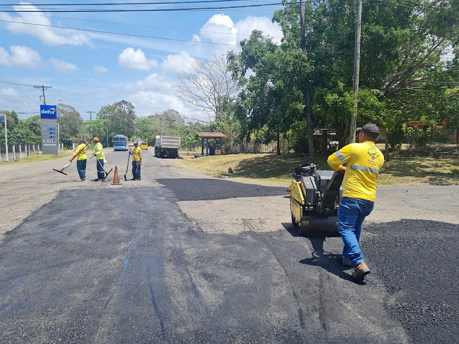 MOP inicia la colocación de asfalto en Cañita de Chepo