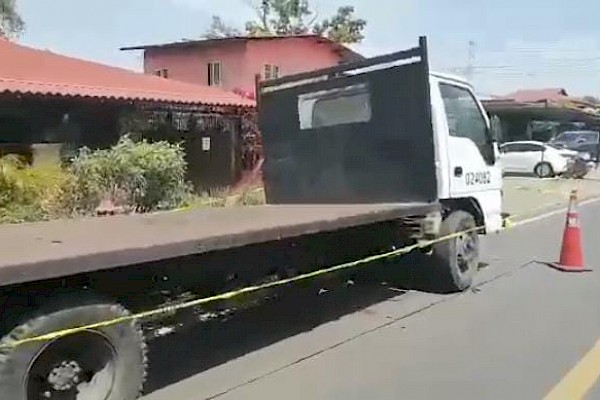 Recuperan camión hurtado, estacionado frente a una residencia ubicada en Juan Díaz